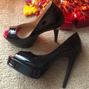 Women’s size 9 heels